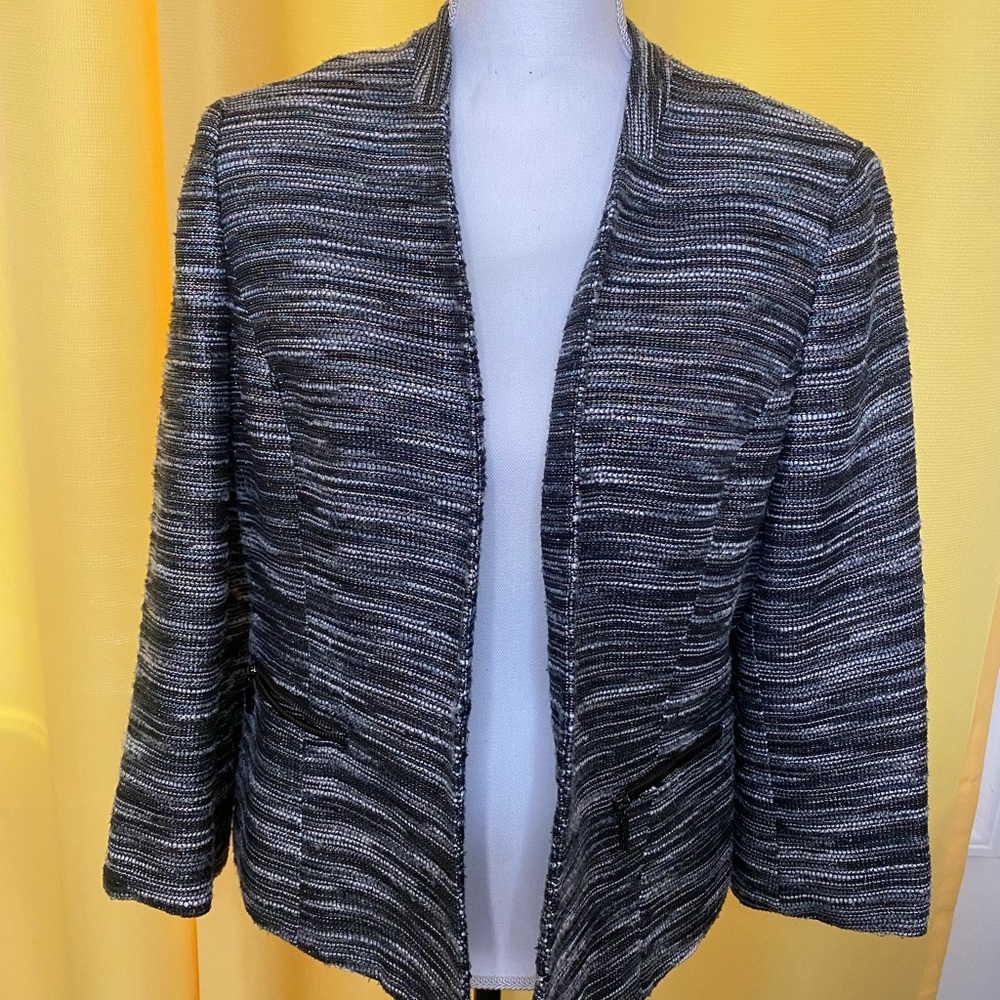 Kasper tweed blazer- no size- would fit a medium